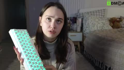 evi_woow online show from February 2025 09:32:02 PM