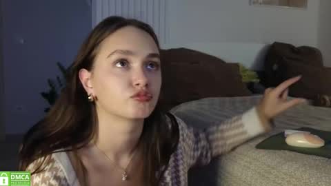 evi_woow online show from October 2025 09:12:02 PM