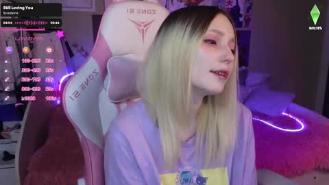 Evie online show from December 2024 09:17:01 PM