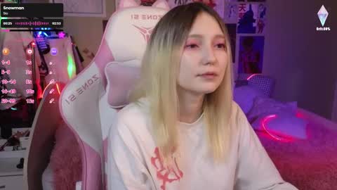 Evie online show from December 2024 11:31:02 PM