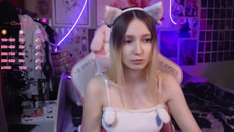 Evie online show from March 2025 11:15:02 PM