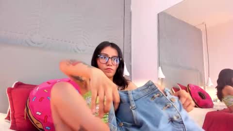 eviegothel_ online show from November 2025 08:20:01 PM