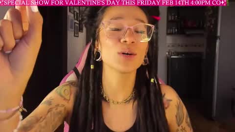 Snapshot of evil_miss_palpatin chatting on February 2025 10:07:02 PM Lucia Ilich.... IG miss palpatine NEXT SHOW 200724 online show from February 2025 10:07:02 PM