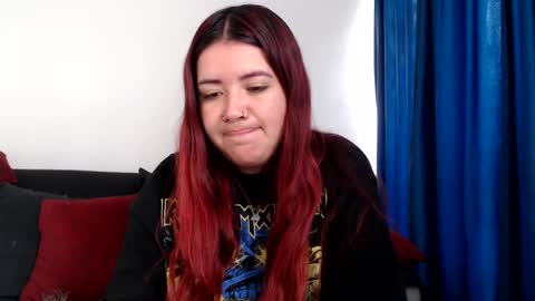 evilheart_69 online show from September 2025 06:32:02 PM