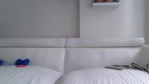 Snapshot of evillers1 chatting on May 2026 09:01:01 PM Badblondebunny online show from May 2026 09:01:01 PM