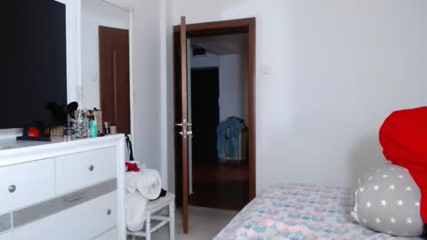 Snapshot of evolett chatting on February 2026 05:36:01 AM ONLYFANS There are legends that in this room all your wishes can come true Private is Open online show from February 2026 05:36:01 AM