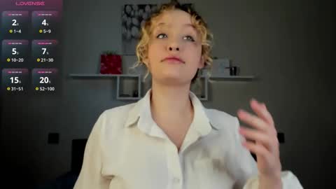 Eve online show from December 2025 08:41:02 AM