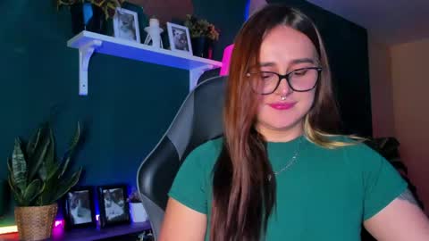 EVY online show from April 2026 01:08:01 AM