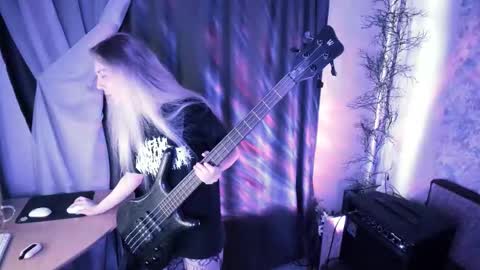 my real name is Irene but Exo is oke too  online show from September 2025 04:46:02 AM