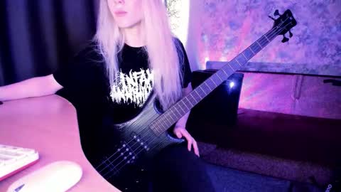 my real name is Irene but Exo is oke too  online show from September 2025 09:47:02 AM