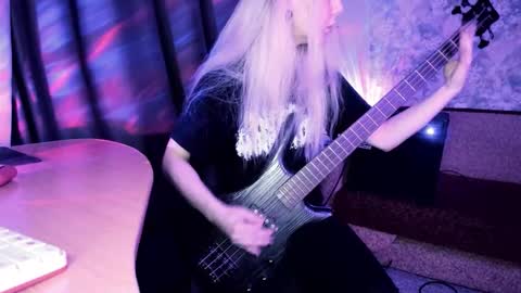 my real name is Irene but Exo is oke too  online show from October 2025 09:15:02 PM