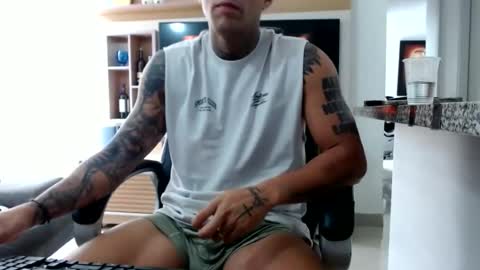 Snapshot of exotic_dude chatting on June 2026 03:35:02 PM camilo online show from June 2026 03:35:02 PM