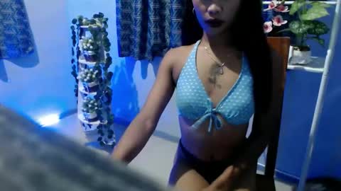 Breanna online show from November 2025 09:33:01 AM