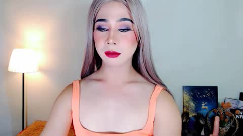 expensive_elise online show from February 2026 10:56:01 AM