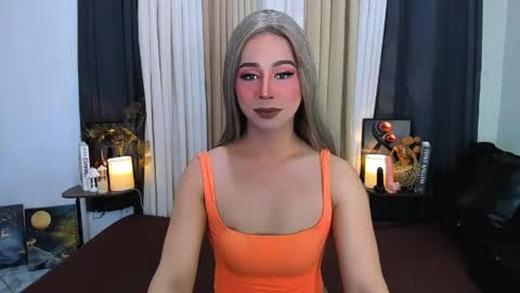 Snapshot of expensive_elise chatting on May 2026 03:07:02 PM expensive_elise online show from May 2026 03:07:02 PM