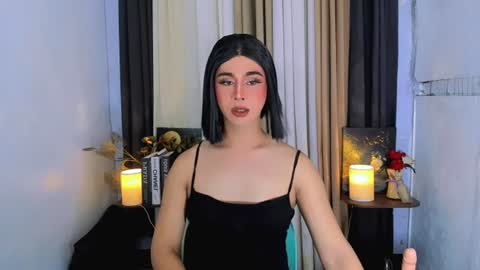 Snapshot of expensive_elise chatting on July 2026 08:38:02 AM expensive_elise online show from July 2026 08:38:02 AM