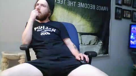 Snapshot of explosive_andyy chatting on April 2026 02:51:02 AM Explosivee andyy online show from April 2026 02:51:02 AM