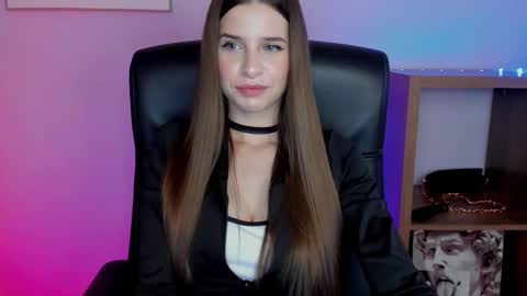 Maya online show from November 2025 07:40:01 AM