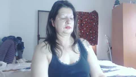 Snapshot of extasymature chatting on April 2026 05:43:02 AM ExtasyMature online show from April 2026 05:43:02 AM
