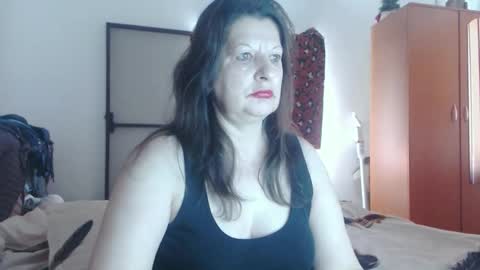 Snapshot of extasymature chatting on April 2026 09:01:02 AM ExtasyMature online show from April 2026 09:01:02 AM
