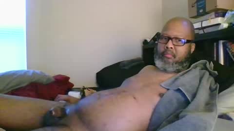 eyequee0007 online show from October 2025 12:49:01 PM