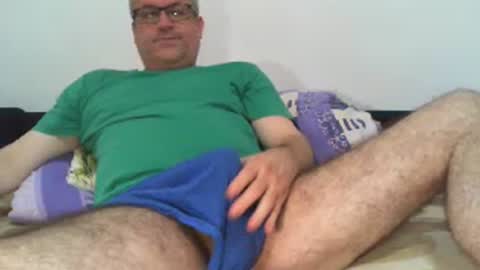 Snapshot of eyes12 chatting on July 2026 12:05:01 AM GEORGE online show from July 2026 12:05:01 AM