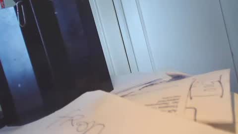 Snapshot of ezcoda chatting on December 2024 09:03:01 AM EZCODA online show from December 2024 09:03:01 AM