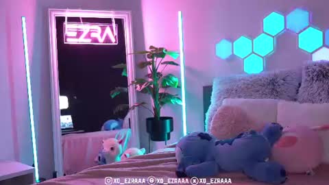 Snapshot of ezra chatting on July 2026 08:22:02 PM Ezra online show from July 2026 08:22:02 PM