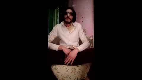 Snapshot of ezz_3zoo1 chatting on April 2026 04:50:02 AM weza online show from April 2026 04:50:02 AM