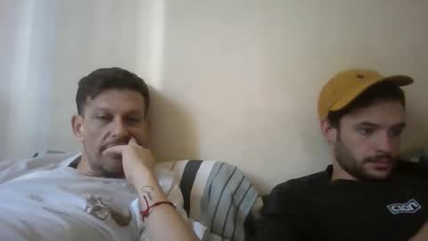 ezzcunha online show from April 2026 12:00:01 PM