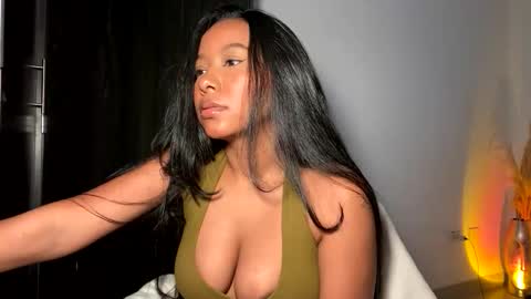 Thianna online show from December 2025 04:34:01 PM