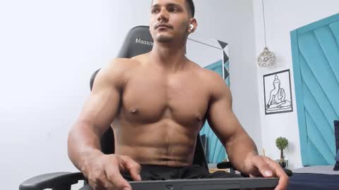 FABIO online show from November 2025 08:30:02 PM