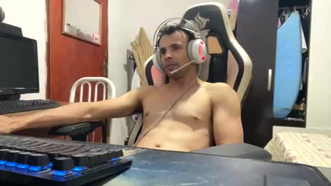fabiospbauru online show from December 2024 01:39:02 AM
