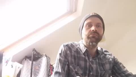 Faceless1119 online show from September 2025 11:23:01 AM