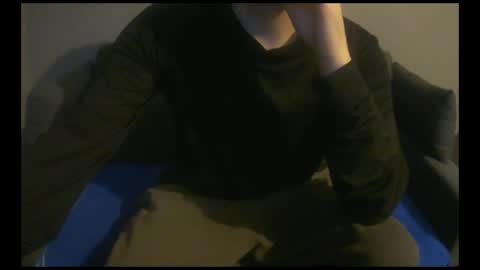 FacelessEscape online show from April 2026 11:27:01 AM