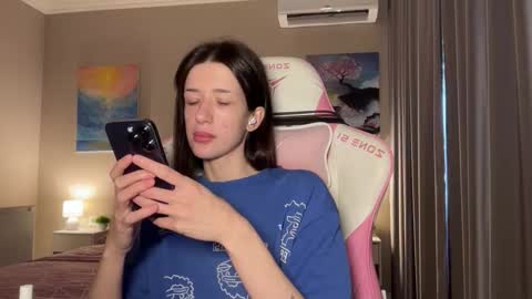 Snapshot of fairy_bloomix chatting on October 2025 11:34:02 AM Bloom online show from October 2025 11:34:02 AM