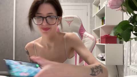 Snapshot of fairy_bloomix chatting on December 2025 03:39:01 PM Bloom online show from December 2025 03:39:01 PM