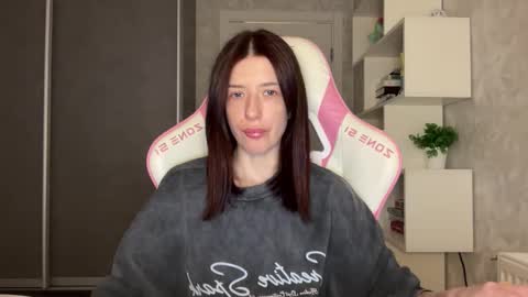 Snapshot of fairy_bloomix chatting on February 2026 02:18:01 PM Bloom online show from February 2026 02:18:01 PM