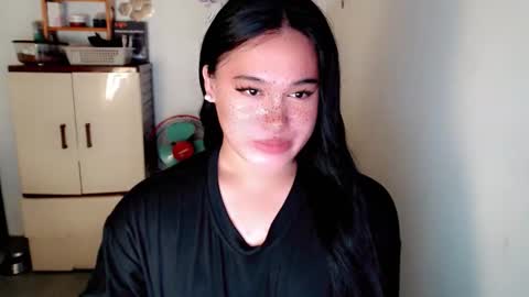 Snapshot of fairy_cuddle chatting on June 2026 02:24:01 AM call me shanaia online show from June 2026 02:24:01 AM