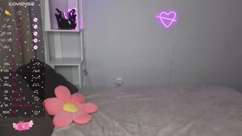 Kate online show from October 2025 11:49:01 PM