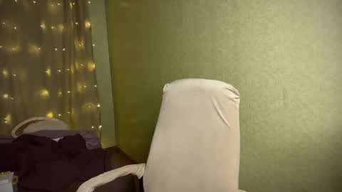 Ilona online show from January 2025 07:46:02 AM