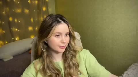 Ilona online show from January 2025 12:04:02 PM