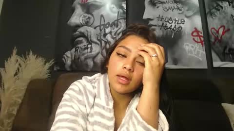 fairylatin online show from October 2025 12:44:02 PM