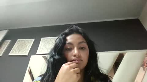 Snapshot of fairylatin chatting on April 2026 01:42:02 AM fairylatin online show from April 2026 01:42:02 AM