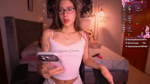 Snapshot of fairylilyx chatting on May 2026 01:56:01 AM Fairy Lily online show from May 2026 01:56:01 AM