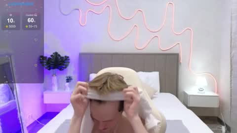 Fakeangel online show from November 2025 08:58:02 AM