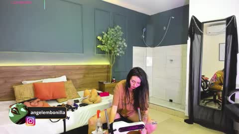 Snapshot of fallen_angel999777 chatting on February 2026 12:01:02 PM Megan 630 1330 -5 online show from February 2026 12:01:02 PM