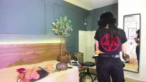 Snapshot of fallen_angel999777 chatting on April 2026 12:34:02 PM Megan 630 1330 -5 online show from April 2026 12:34:02 PM