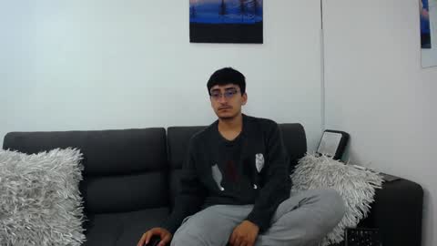 Snapshot of fallgays chatting on January 2025 02:51:02 PM FallGays online show from January 2025 02:51:02 PM