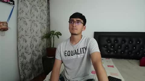 Snapshot of fallgays chatting on September 2025 10:59:02 PM FallGays online show from September 2025 10:59:02 PM